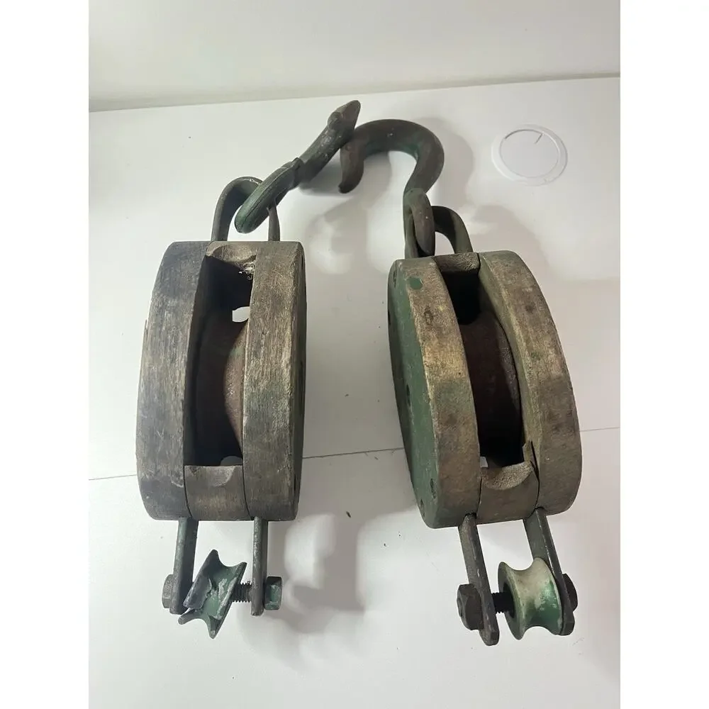 Set Of 2 Vintage Wooden Block Tackle Pulley Barn Industrial Decor Steampunk VTG